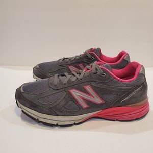 New Balance 990v 4 womens Sneakers Shoes size 9 Comfortable Grey And Pink